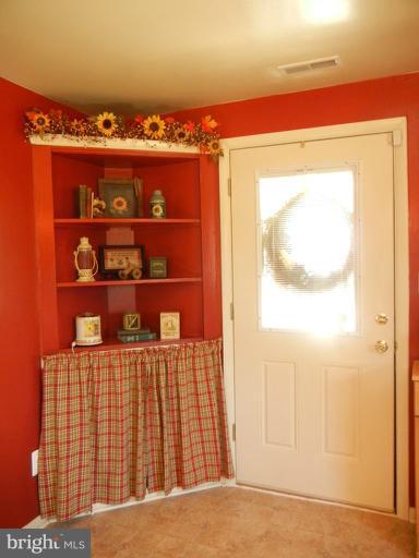 3915 Salem Bottom Road Westminster, MD 21157 - Photo 14 of 28 Kitchen
