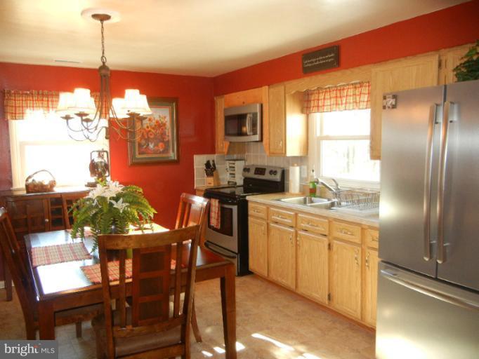 3915 Salem Bottom Road Westminster, MD 21157 - Photo 27 of 28 Kitchen