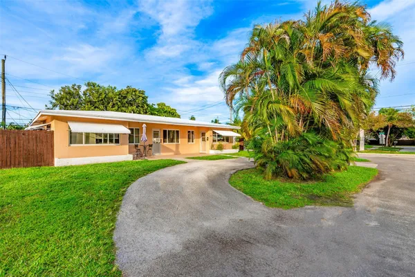 $639,000 | 2581 Northeast 11th Court, Pompano Beach, FL 33062