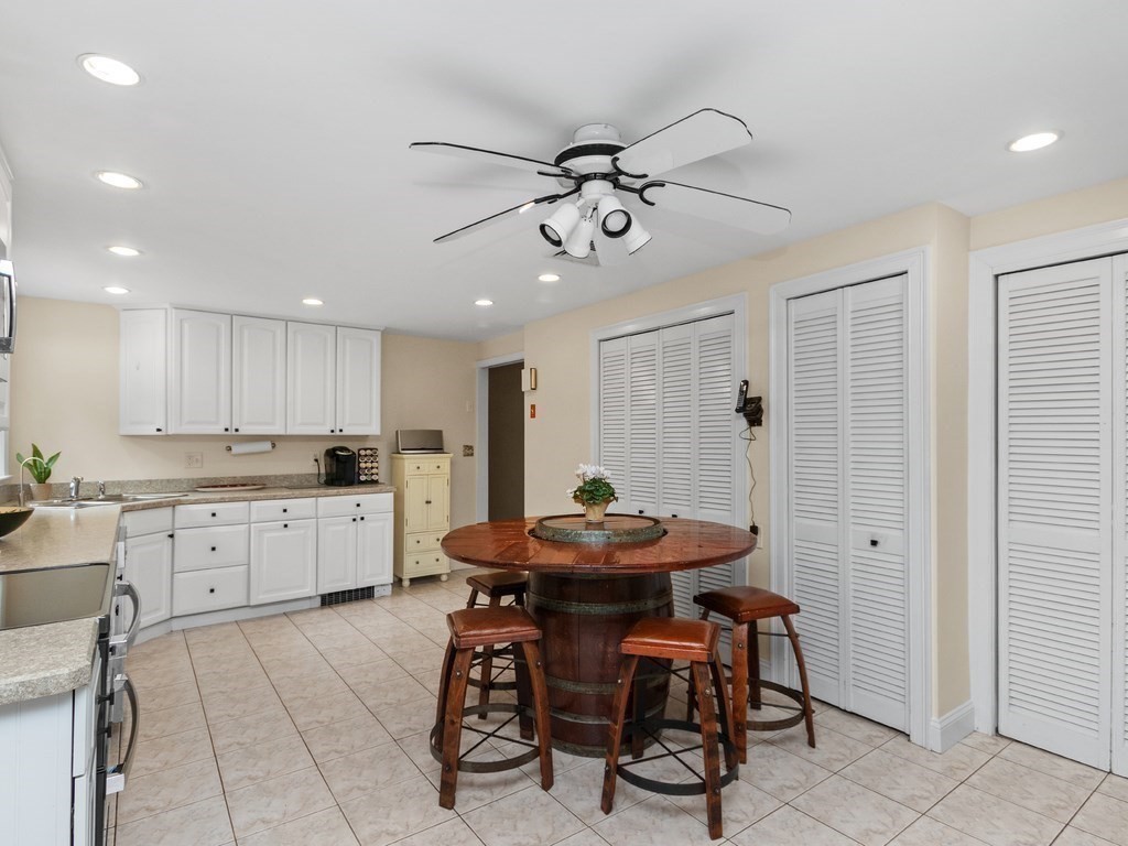 87 Whitewood Road Westwood, MA 02090 - Photo 11 of 39 Gallery Image 11