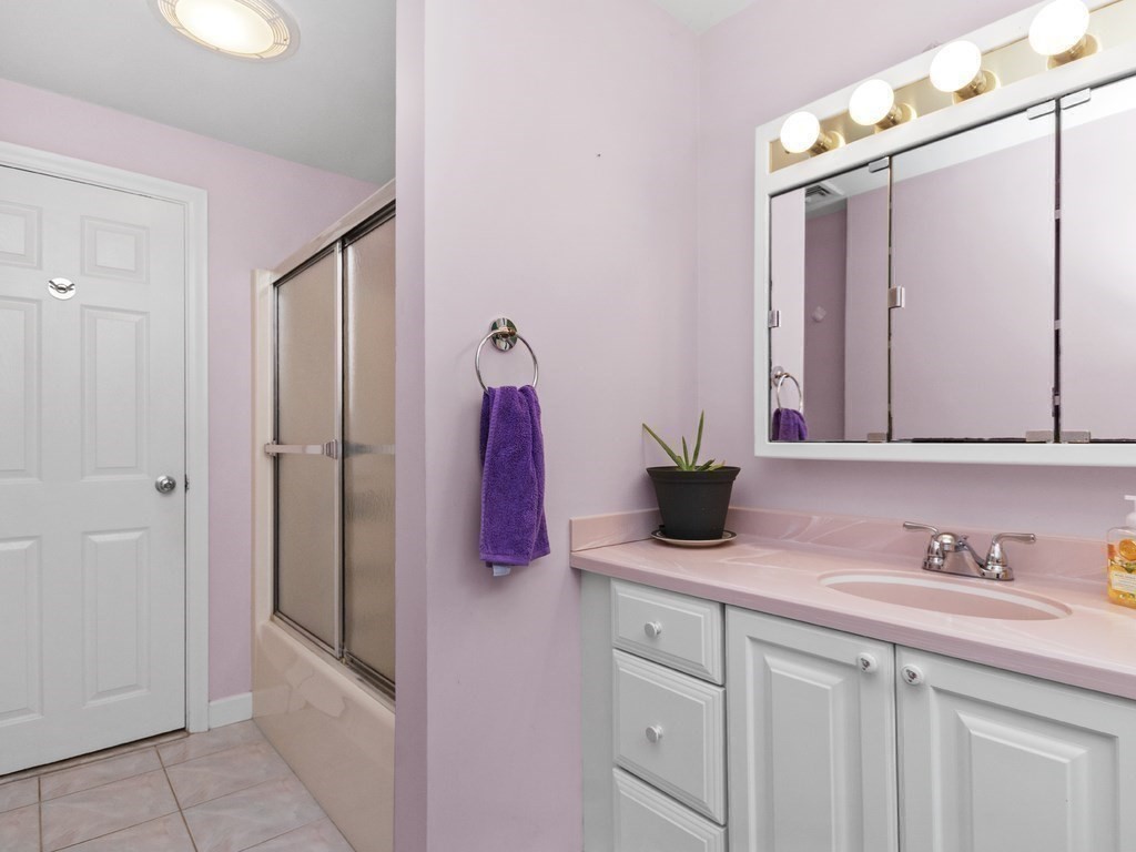 87 Whitewood Road Westwood, MA 02090 - Photo 22 of 39 Gallery Image 22