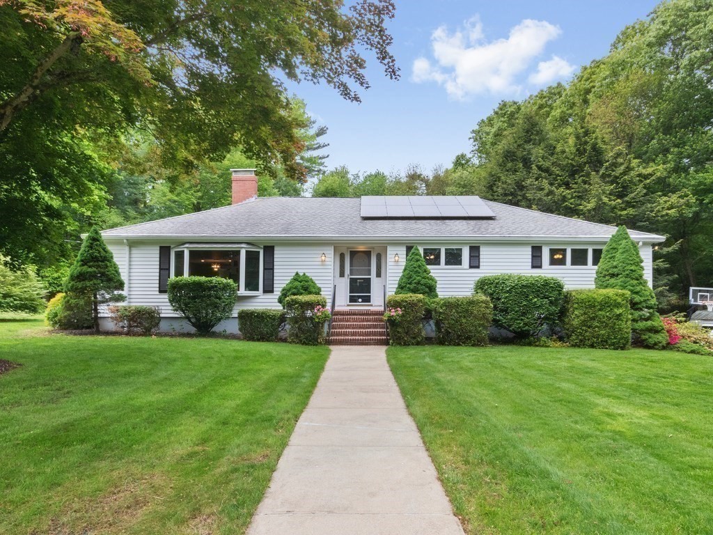 87 Whitewood Road Westwood, MA 02090 - Photo 38 of 39 Gallery Image 38