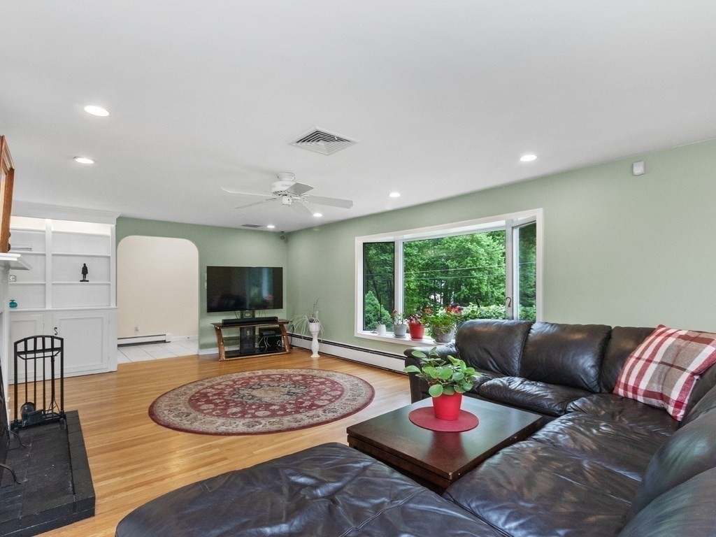 87 Whitewood Road Westwood, MA 02090 - Photo 8 of 39 Gallery Image 8