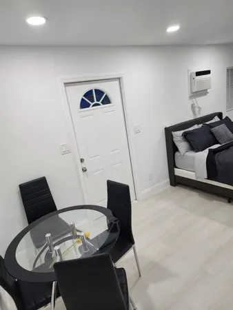 $1,500 | 320 Northwest 4th Avenue, Unit 4, Deerfield Beach, FL 33441