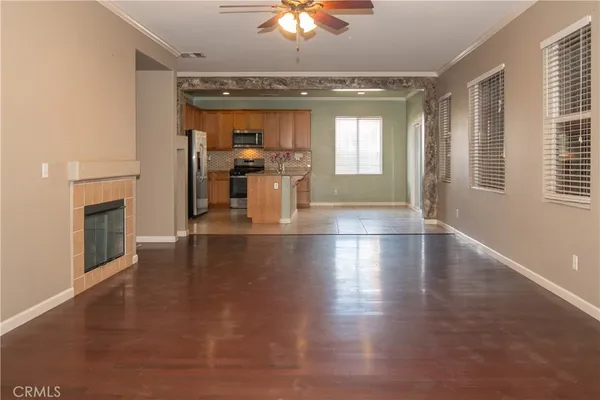 $3,800 | 619 West Ave H 13, Lancaster, CA 93534