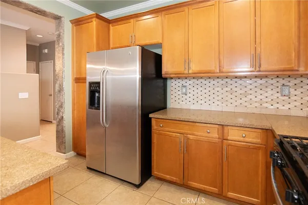 $3,800 | 619 West Ave H 13, Lancaster, CA 93534