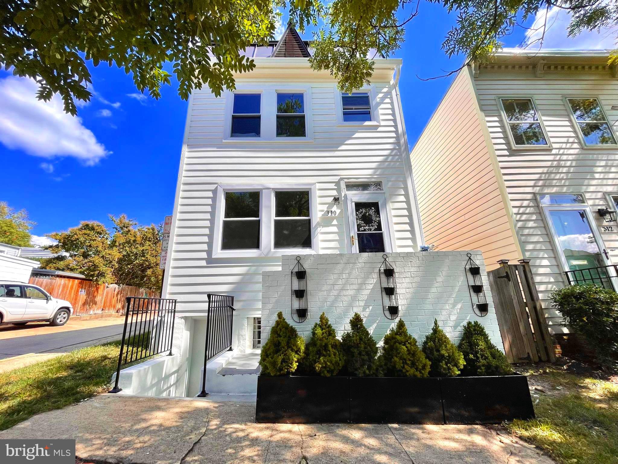 310 South Alfred Street Alexandria, VA 22314 - Photo 1 of 63