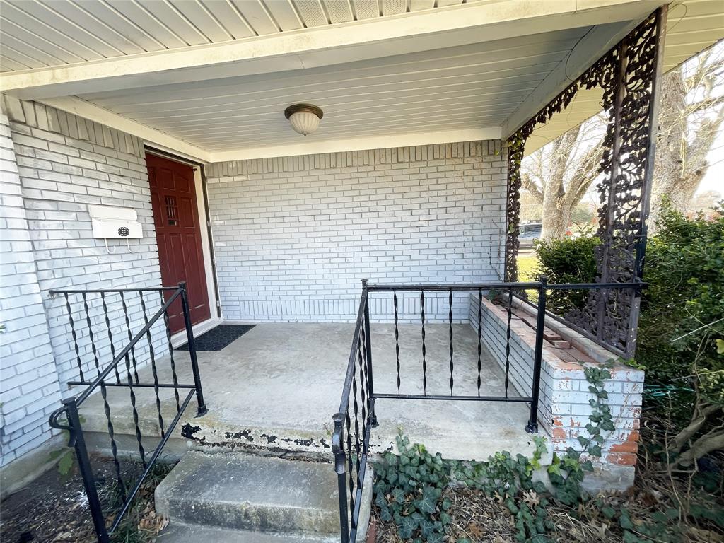 203 Abrams Road Richardson, TX 75081 - Photo 2 of 29