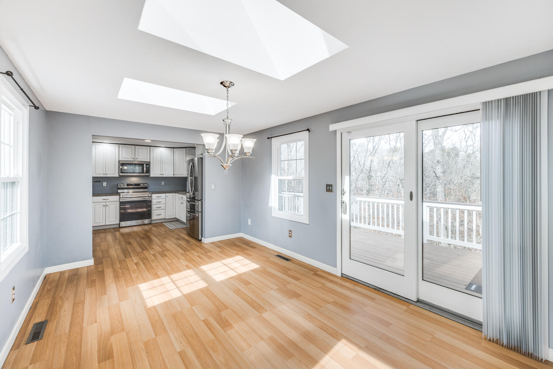 21 River Run Mashpee, MA 02649 - Photo 24 of 45 Dining Room
