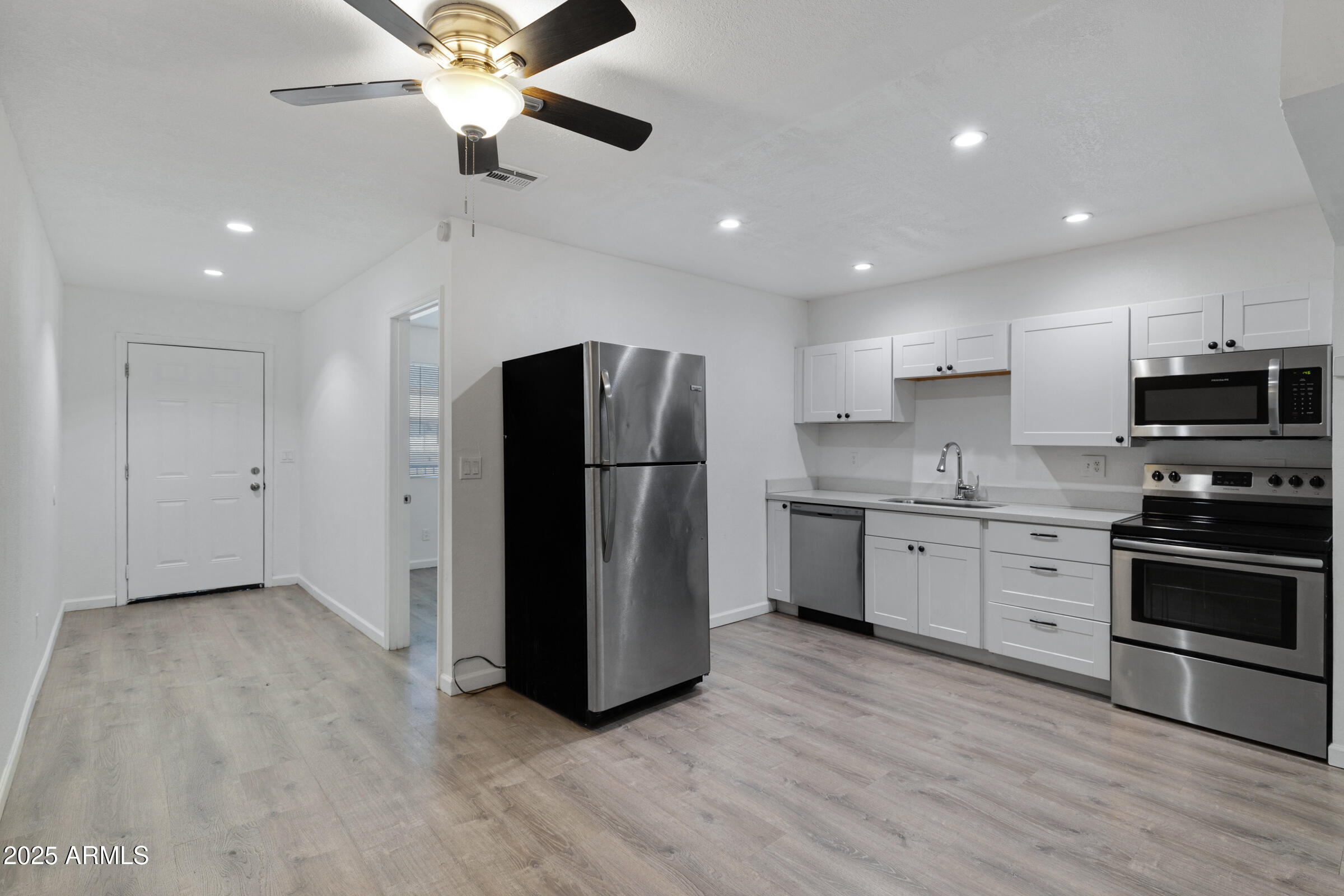 18202 North Cave Creek Road, Unit 241 Phoenix, AZ 85032 - Photo 5 of 20 18202 N Cave Creek Rd unit 241-5