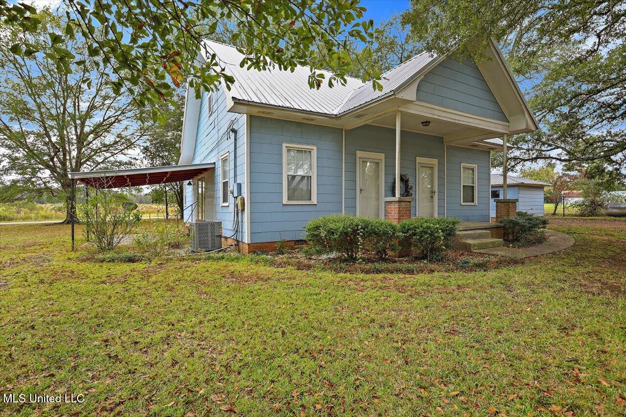 137 East Hembree Road Crystal Springs, MS 39059 - Photo 4 of 27 04-137 E Hembree Rd