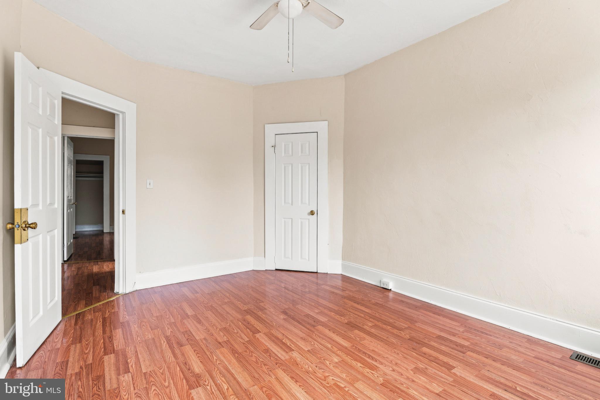 730 Linnard Street Baltimore, MD 21229 - Photo 16 of 31 Bedroom 1 spacious