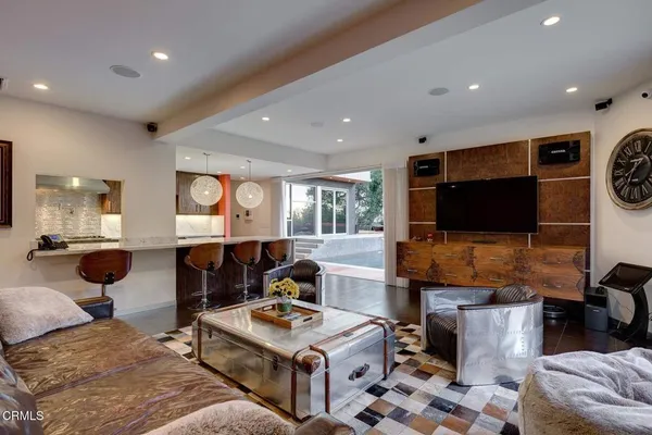 $3,899,888 | 425 Anita Drive, Pasadena, CA 91105