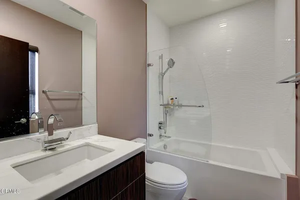$3,899,888 | 425 Anita Drive, Pasadena, CA 91105