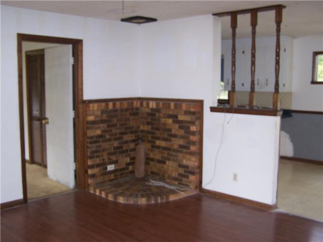 256 Tin Top Road Leoma, TN 38468 - Photo 6 of 11 Gallery Image 6