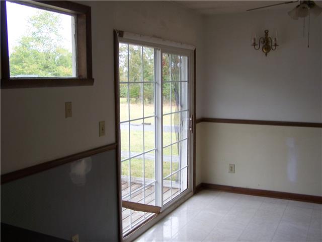 256 Tin Top Road Leoma, TN 38468 - Photo 9 of 11 Gallery Image 9