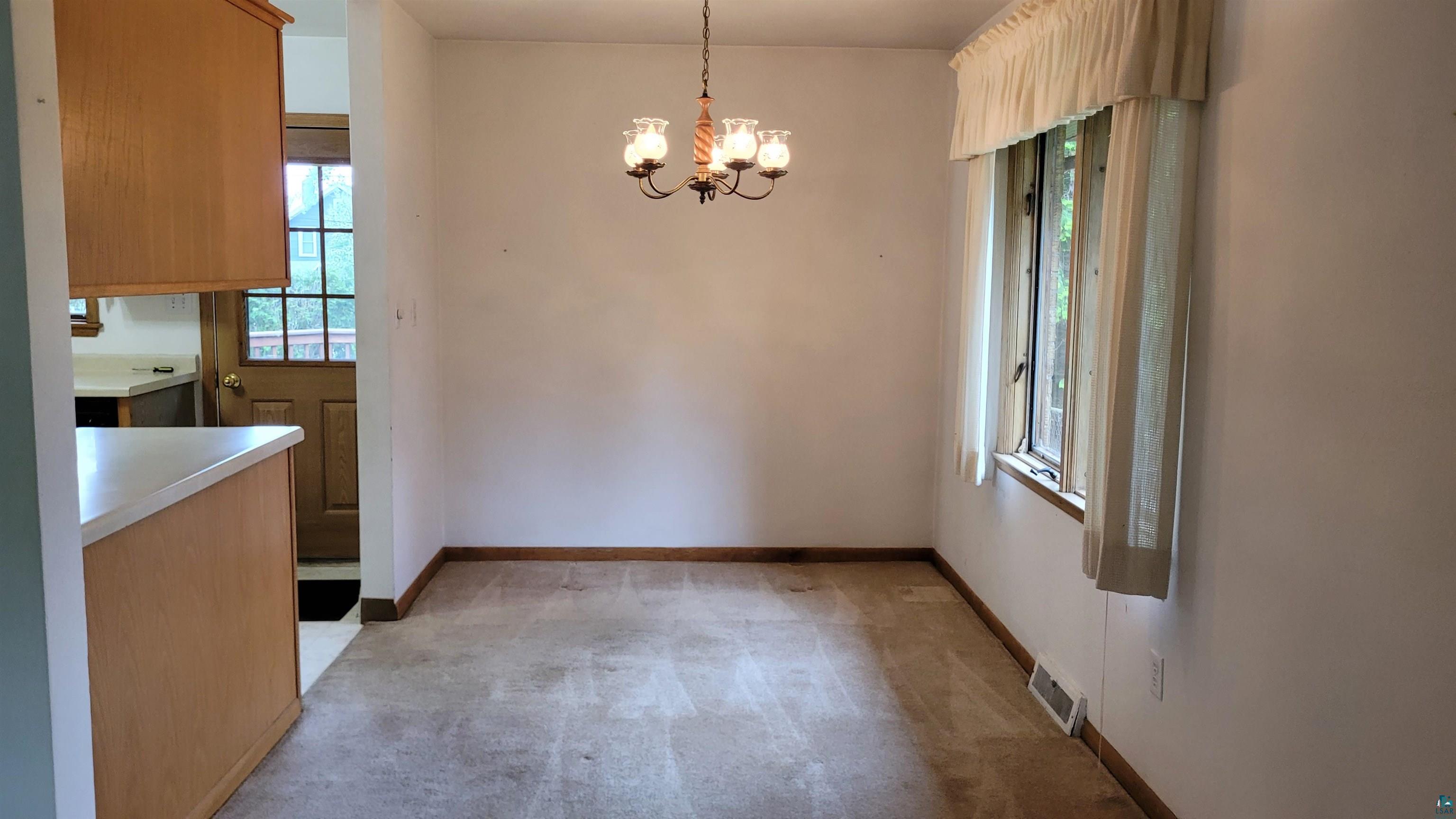 4428 Pitt Street Duluth, MN 55804 - Photo 5 of 23 Dining room
