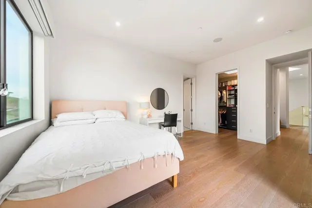 $8,770,000 | 2170 Via Nina, La Jolla, CA 92037