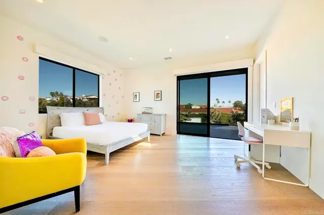 $8,770,000 | 2170 Via Nina, La Jolla, CA 92037