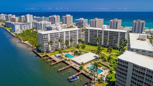 a picture of city view