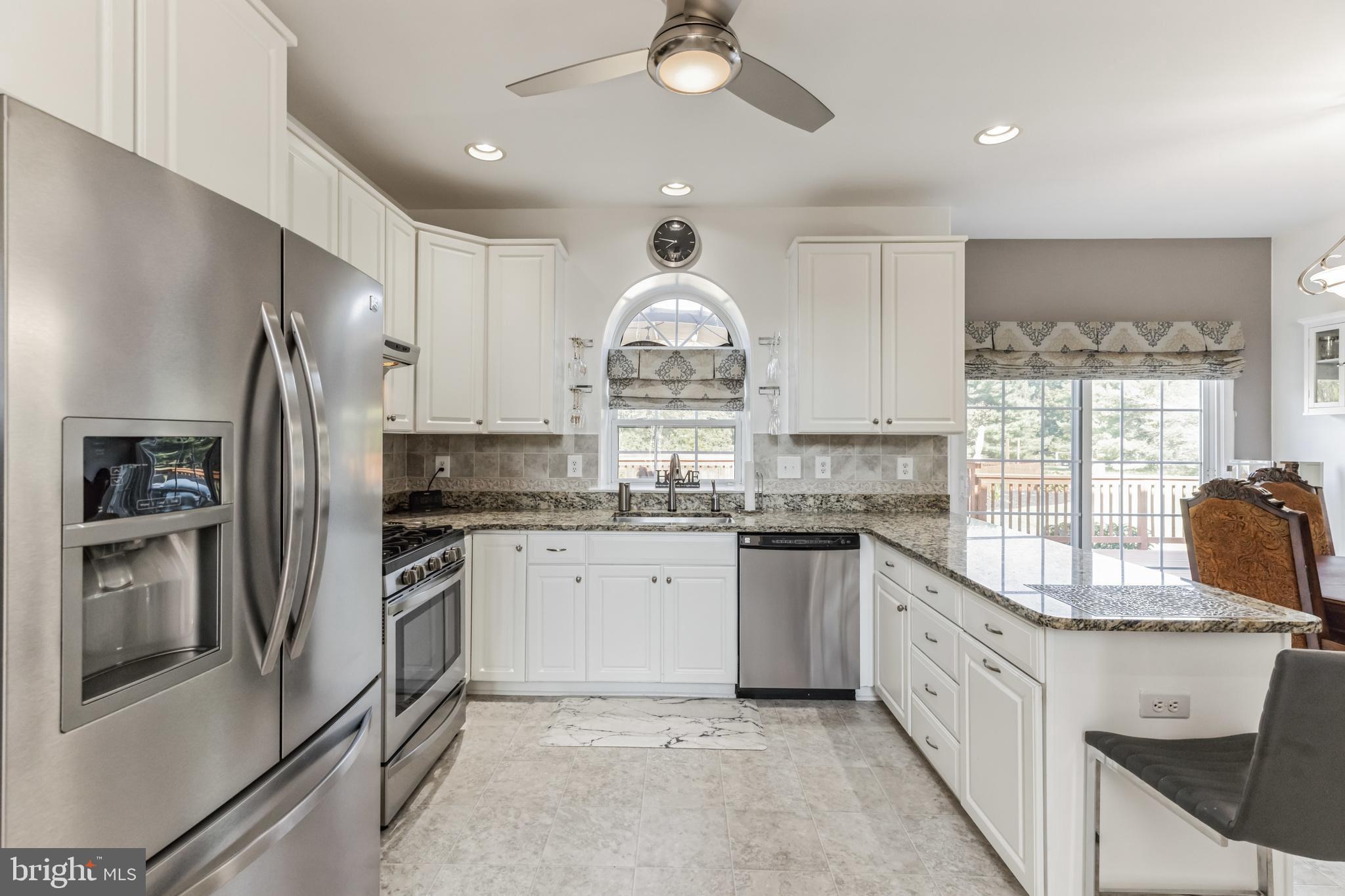375 Rainey Road Swedesboro, NJ 08085 - Photo 12 of 41 Eat In Kitchen