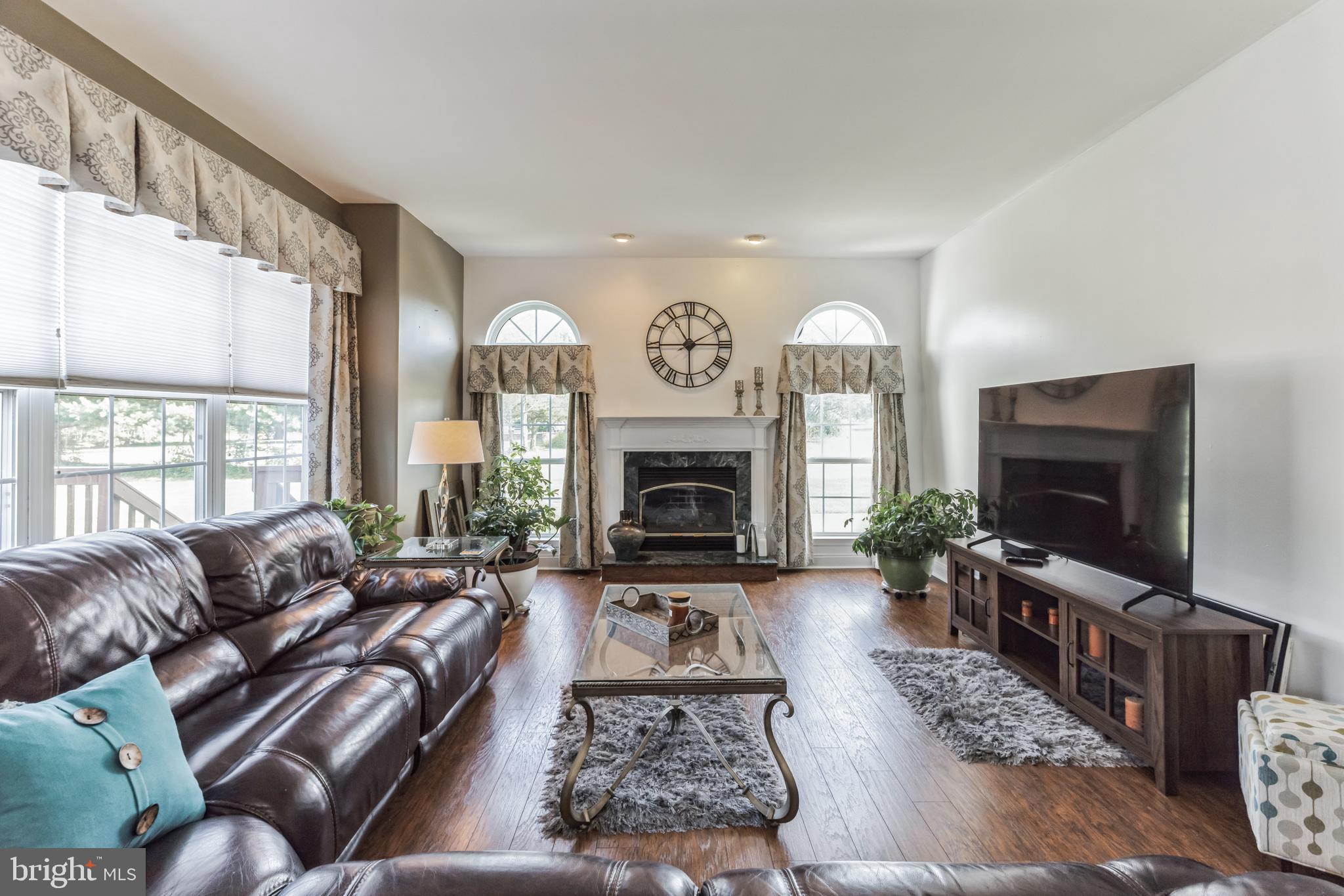 375 Rainey Road Swedesboro, NJ 08085 - Photo 16 of 41 Family Room