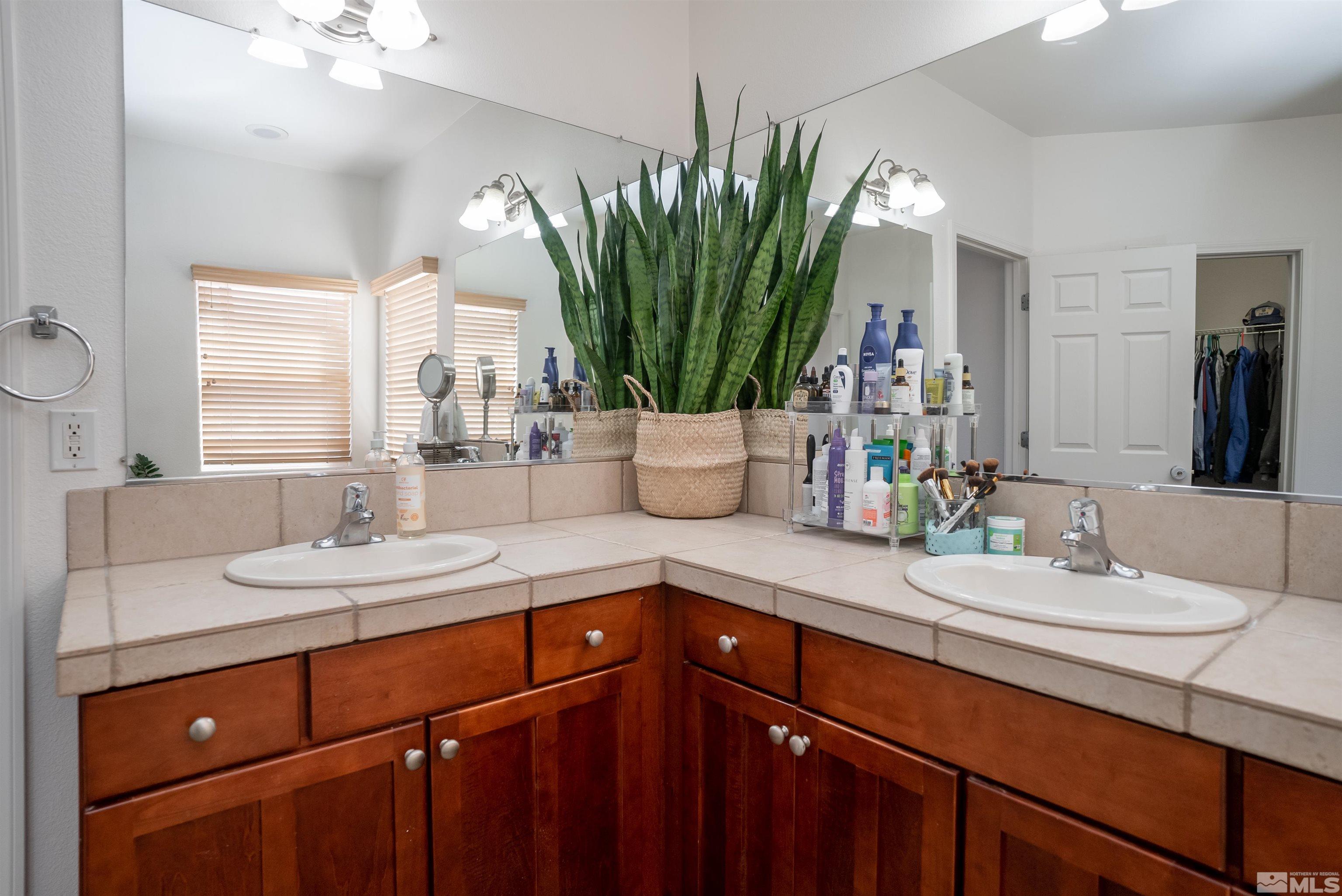 7588 Gold Drive Reno, NV 89506 - Photo 17 of 35 Photo 17