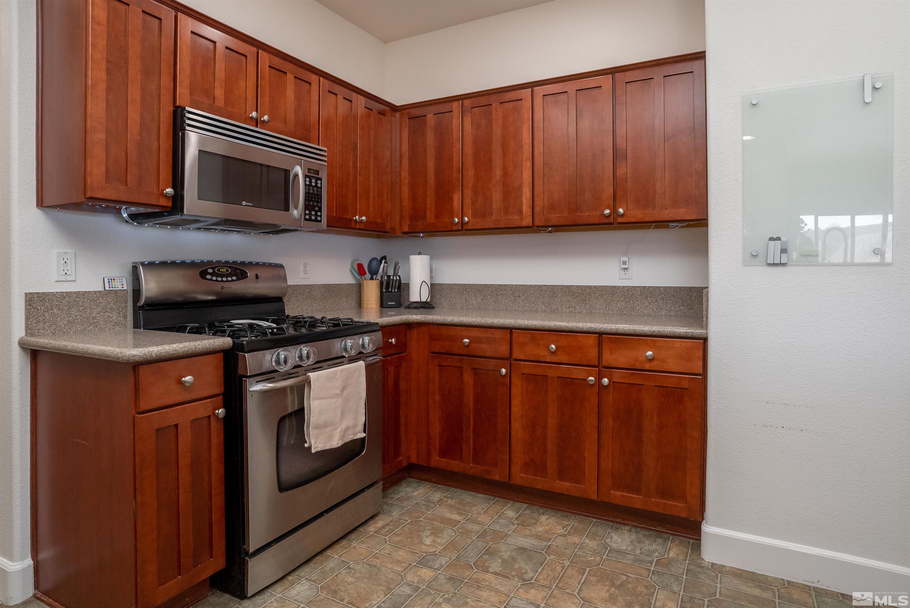 7588 Gold Drive Reno, NV 89506 - Photo 6 of 35 Photo 6