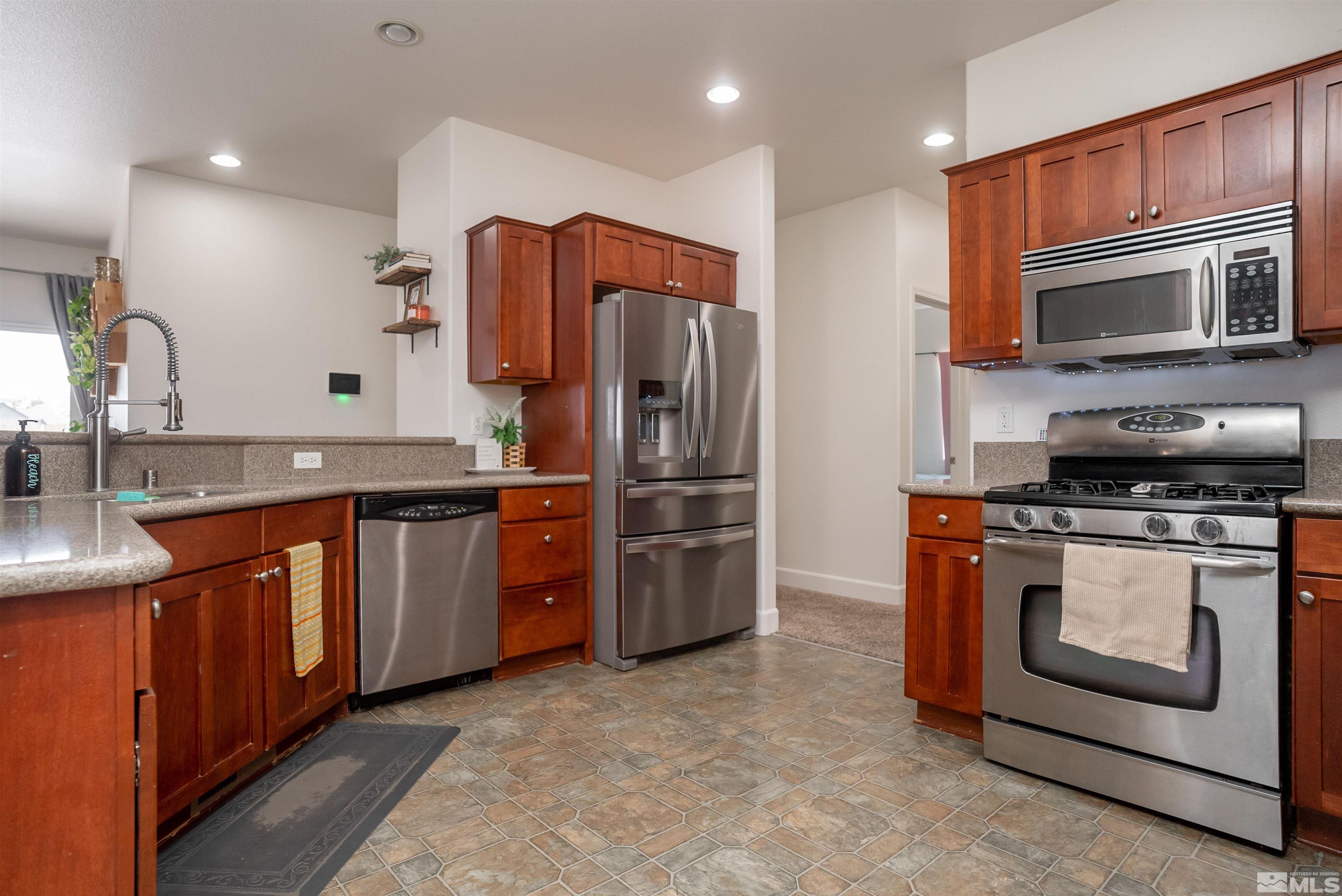 7588 Gold Drive Reno, NV 89506 - Photo 7 of 35 Photo 7