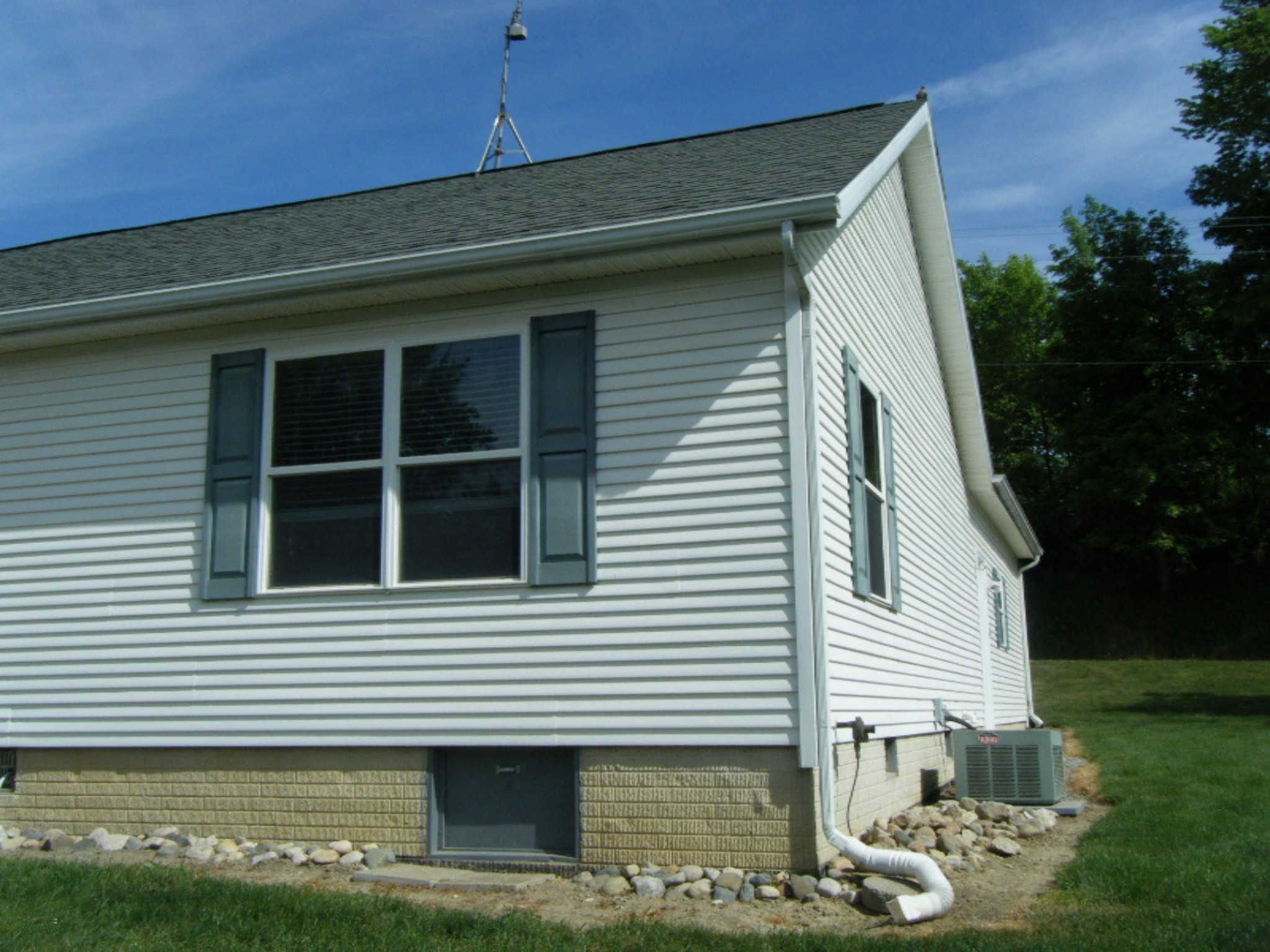 2189 Sampson Road Camden, MI 49232 - Photo 62 of 79 DSCF6809
