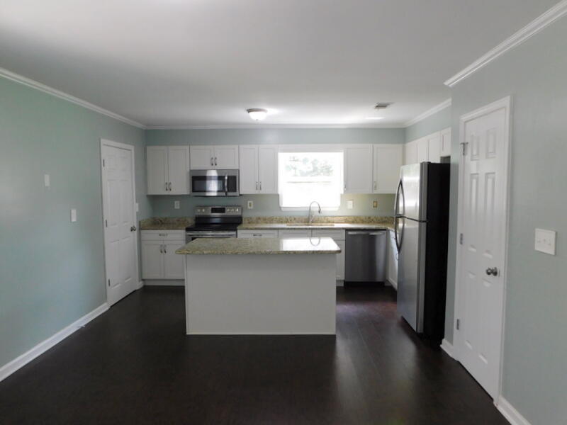 108 Eagle Court Crestview, FL 32539 - Photo 3 of 32 Gallery Image 3