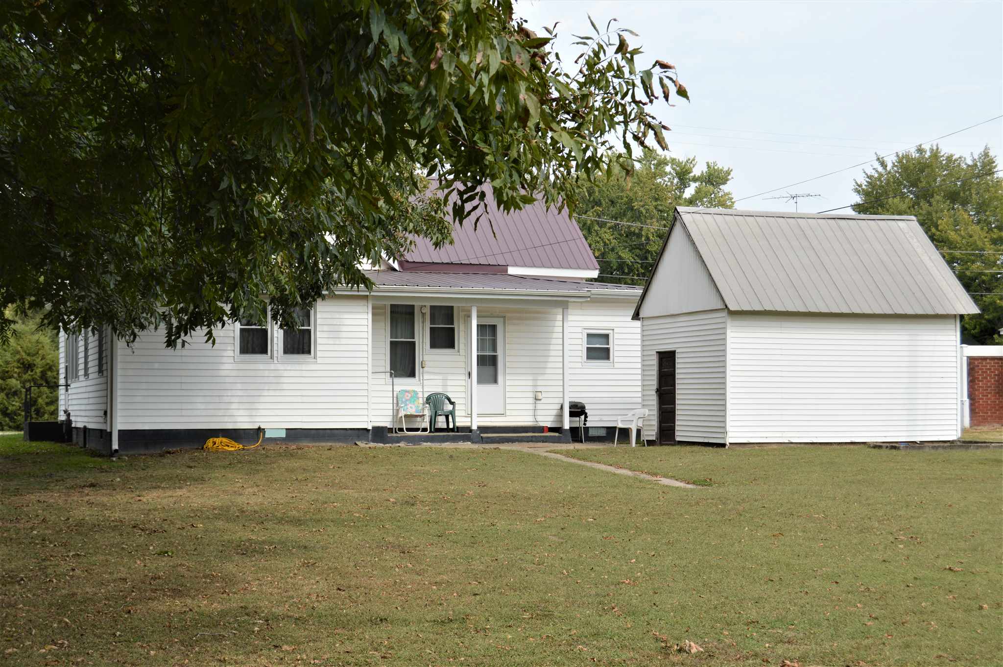 107 East Race Street Odon, IN 47562 - Photo 17 of 18