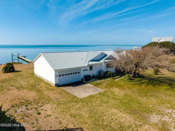 $975,000 | 1528 Island Road, Harkers Island, NC 28531