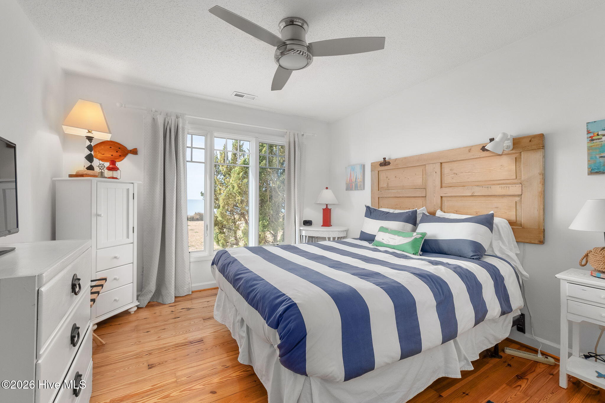 1528 Island Road Harkers Island, NC 28531 - Photo 24 of 79 Guest Bedroom