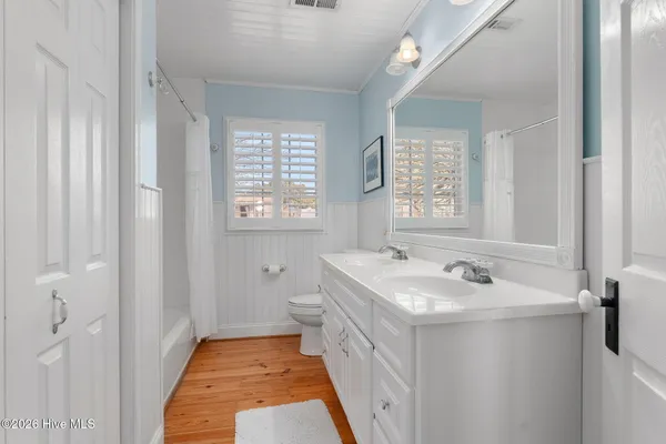 $975,000 | 1528 Island Road, Harkers Island, NC 28531