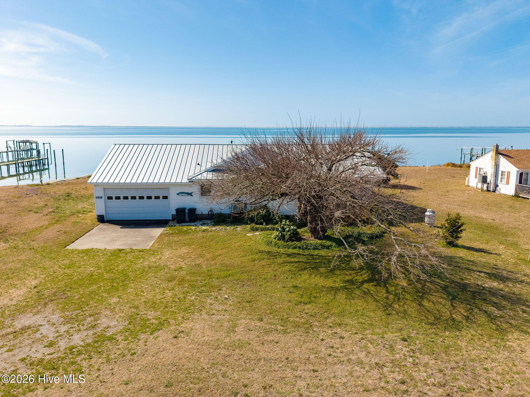 1528 Island Road Harkers Island, NC 28531 - Photo 4 of 79 Front