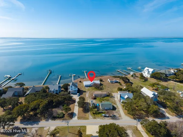 $975,000 | 1528 Island Road, Harkers Island, NC 28531