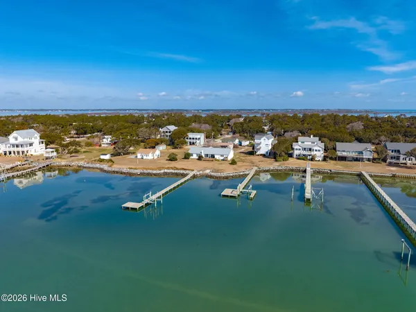 $975,000 | 1528 Island Road, Harkers Island, NC 28531