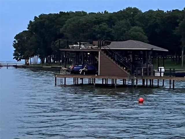 $4,500,000 | 18062 Nelson Loop, Streetman, TX 75859