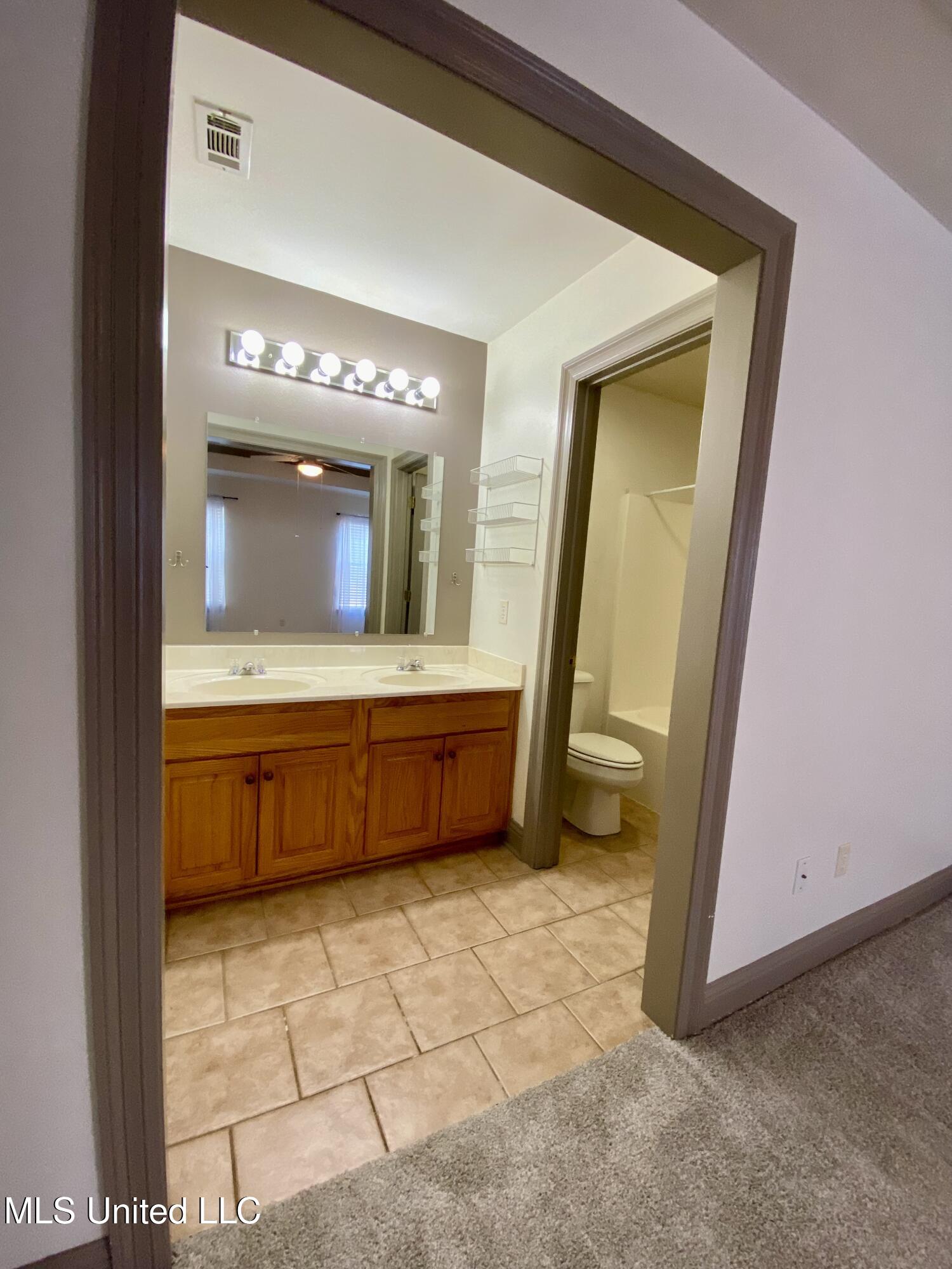 121 Teddy Lane Picayune, MS 39466 - Photo 12 of 21 12, IMG_5056