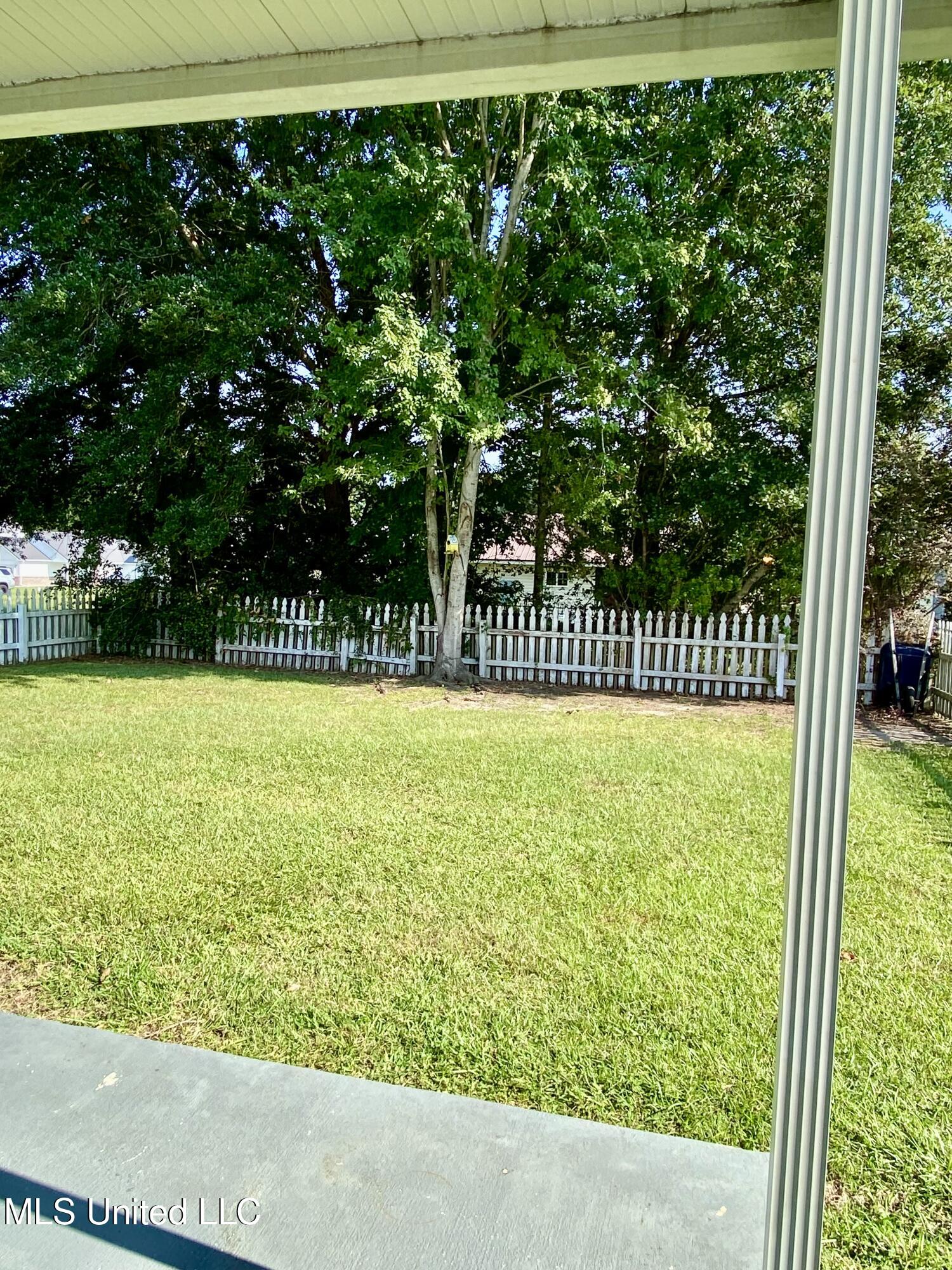 121 Teddy Lane Picayune, MS 39466 - Photo 19 of 21 19, IMG_5062