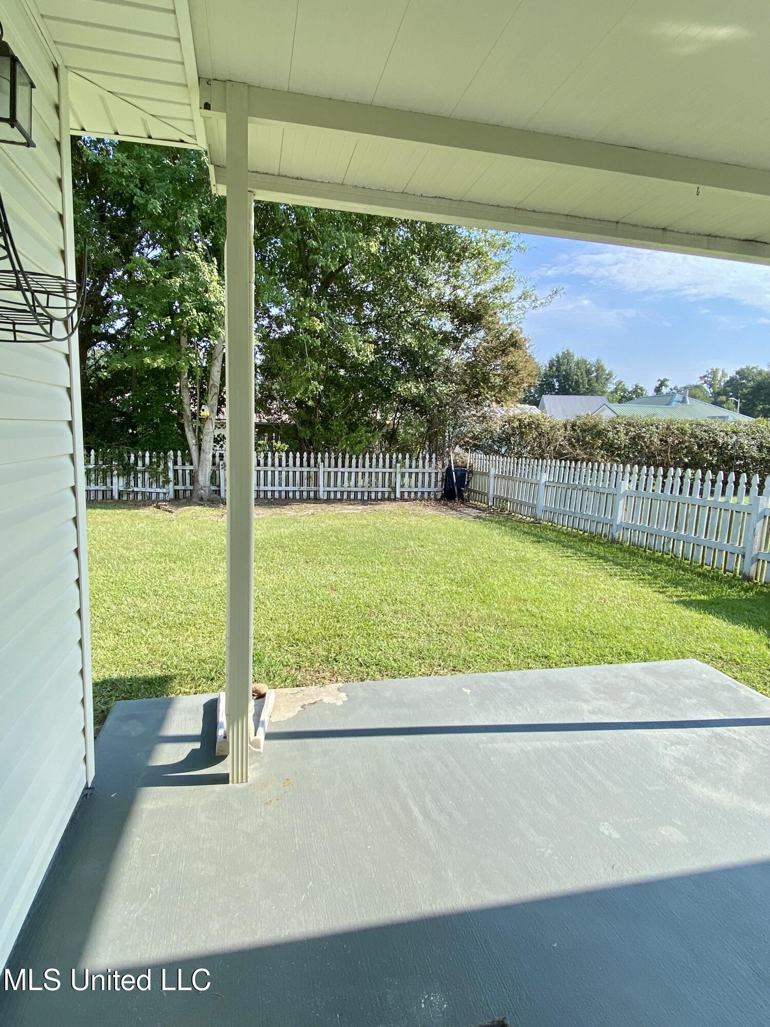 121 Teddy Lane Picayune, MS 39466 - Photo 20 of 21 20, IMG_5060