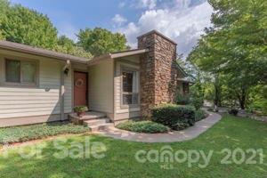 11 Acorn Road Asheville, NC 28804 - Photo 2 of 24 Gallery Image 2