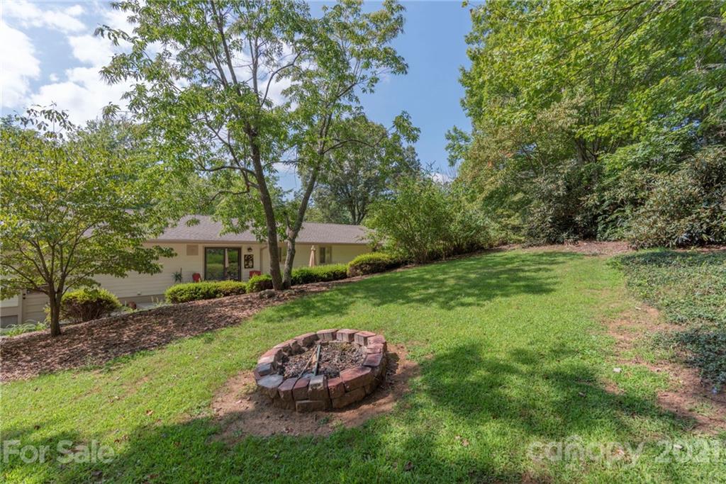 11 Acorn Road Asheville, NC 28804 - Photo 18 of 24 Gallery Image 18