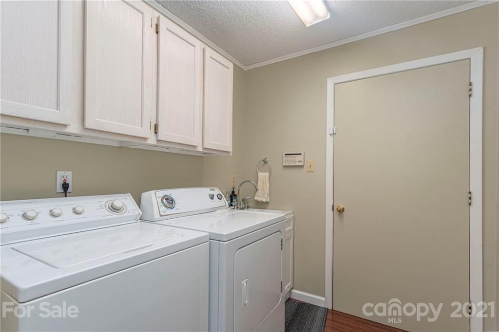 11 Acorn Road Asheville, NC 28804 - Photo 20 of 24 Gallery Image 20