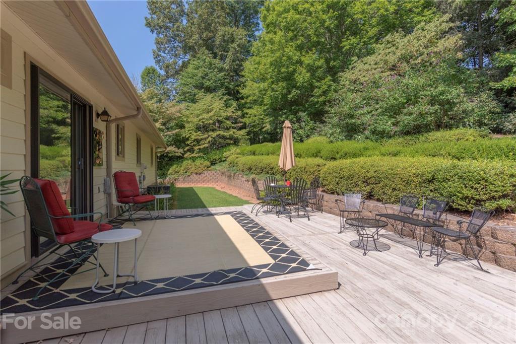 11 Acorn Road Asheville, NC 28804 - Photo 4 of 24 Gallery Image 4