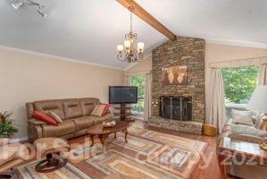 11 Acorn Road Asheville, NC 28804 - Photo 6 of 24 Gallery Image 6