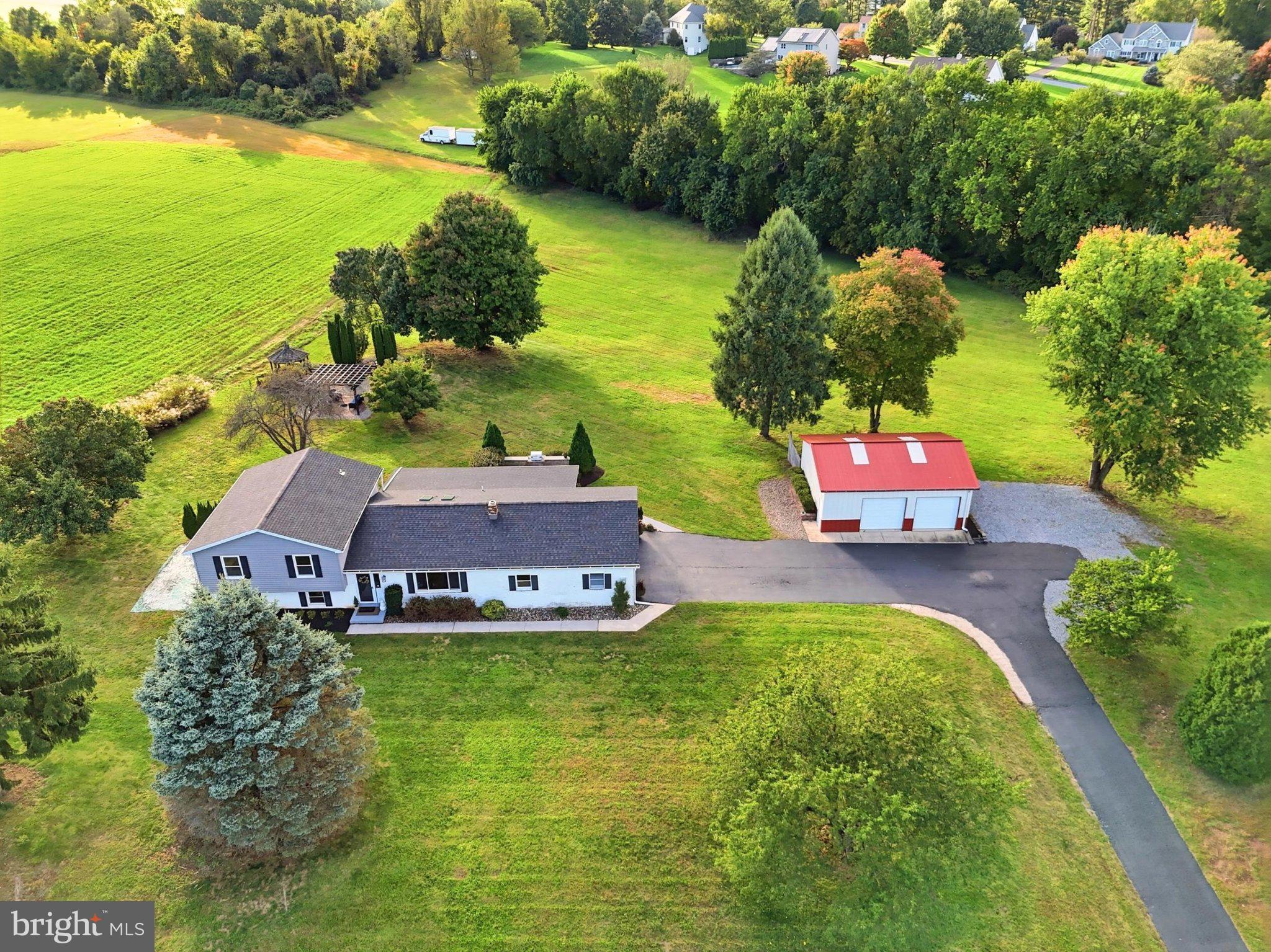 1067 Lewisberry Road Lewisberry, PA 17339 - Photo 4 of 99 Gallery Image 4