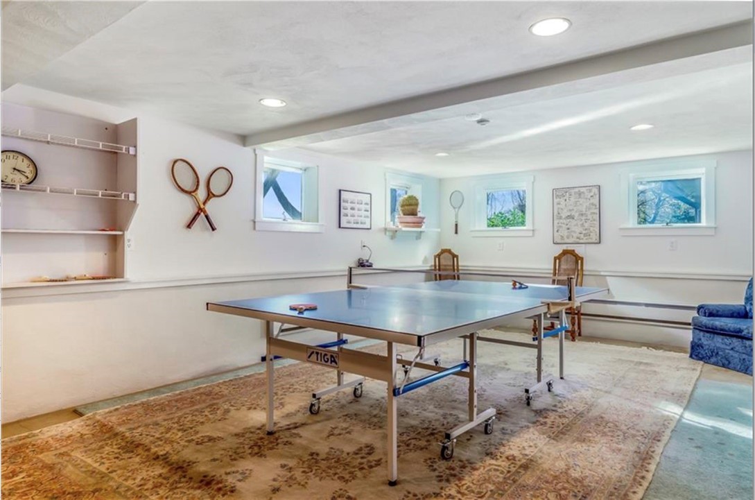 30 Hazard Road Newport, RI 02840 - Photo 34 of 46