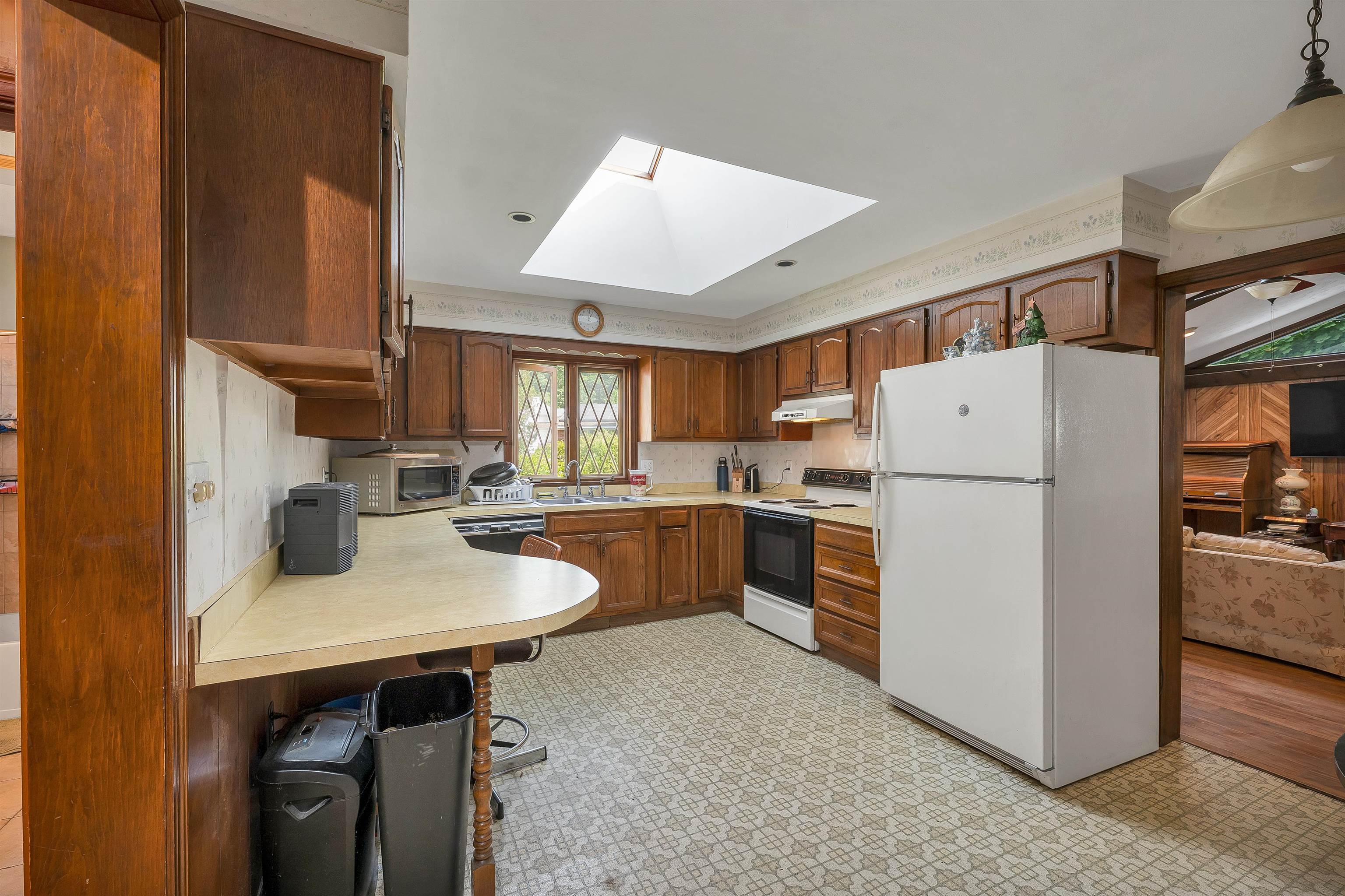 148 Allen Street Manchester, NH 03102 - Photo 12 of 30